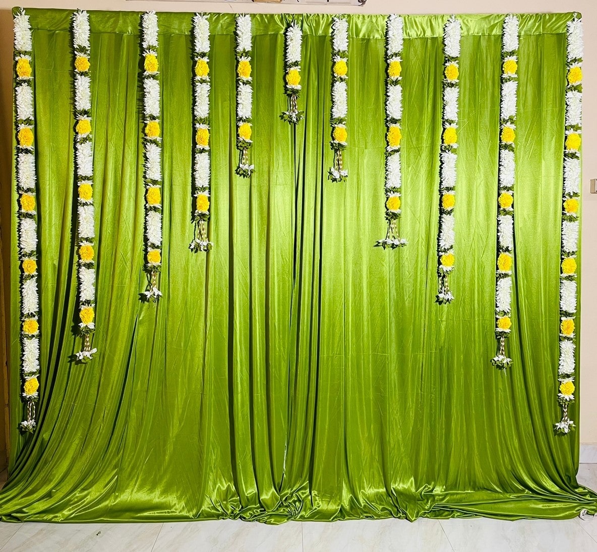 Green Backdrop Rental